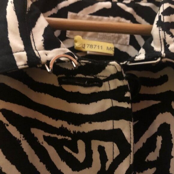 Michael Kors Women’s Zebra Print Cotton Belted Trench Coat; Size Large - Picture 3 of 16